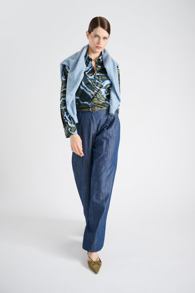 Straight long denim pants with pockets
