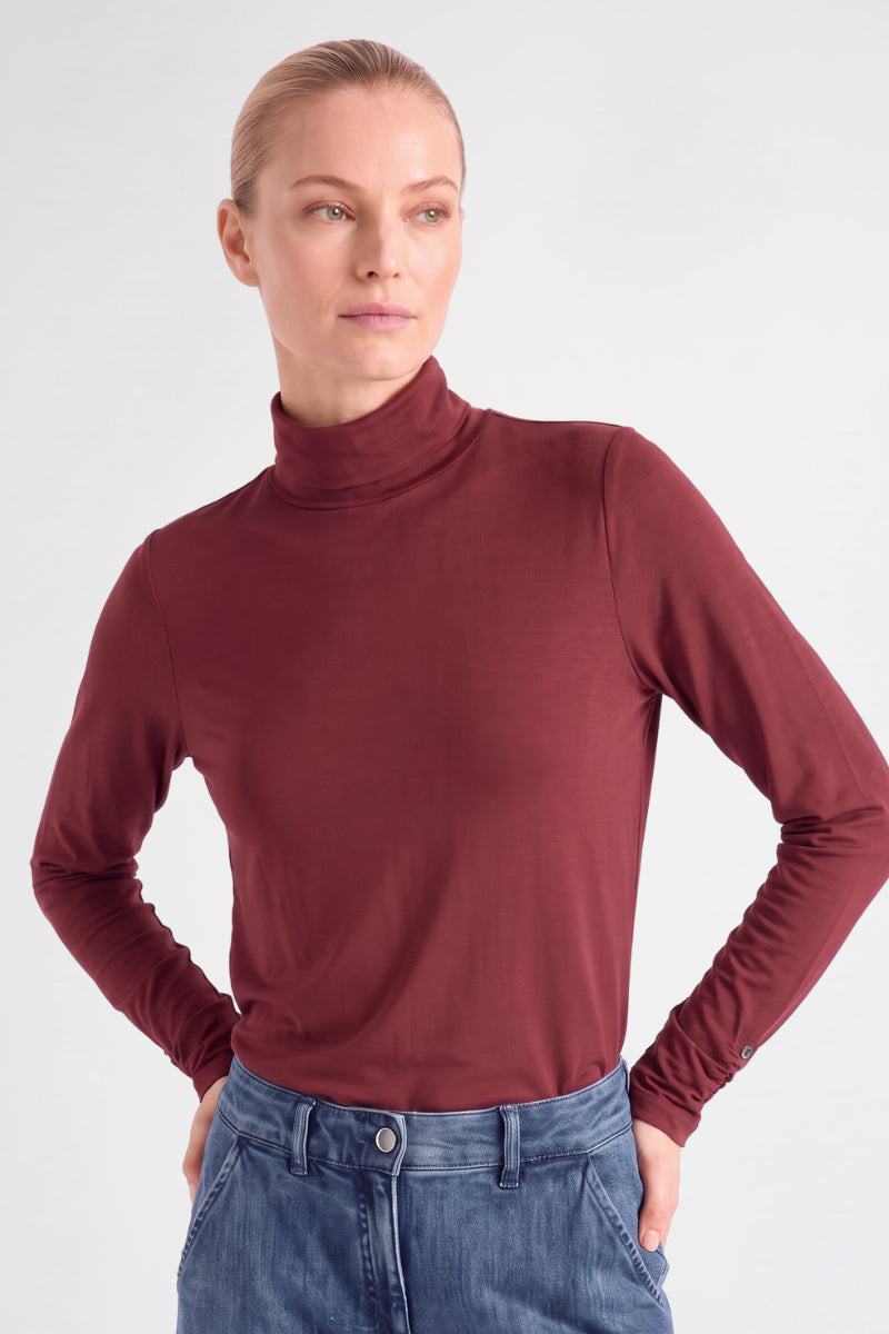 Sous-pull merlot met gefronste mouw