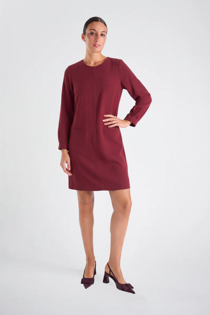 Robe bordeaux droite col rond et manches longues