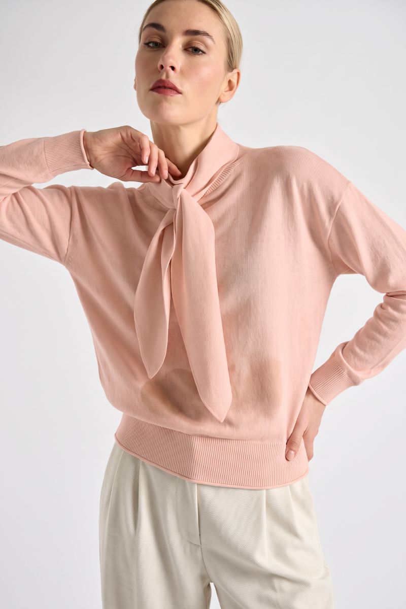 Boxy bow collar sweater in pink cashmere-cotton