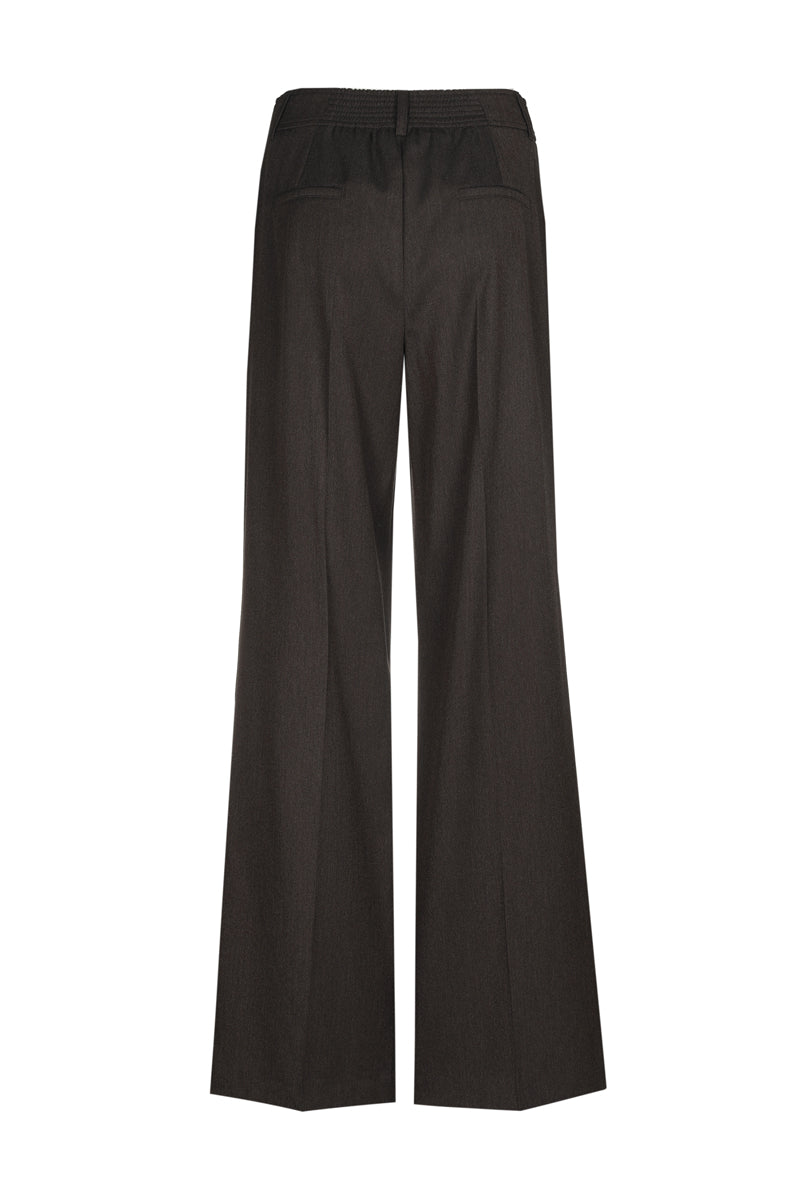 Rechte lange bruine broek