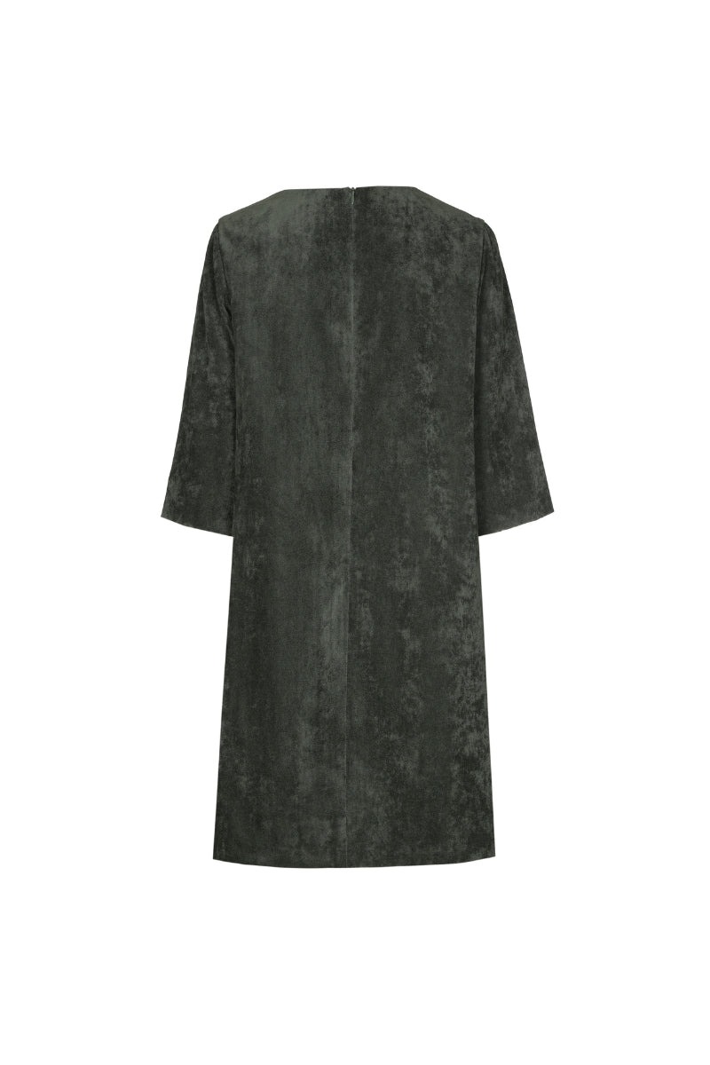 Short and straight green velvetine dress