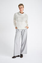 Long and wide grey pants 