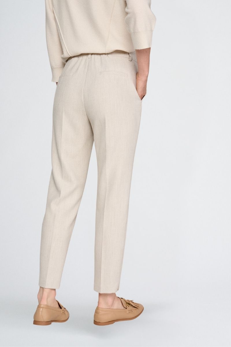 Pantalon 7/8 beige et élastique à l’arrière de la taille