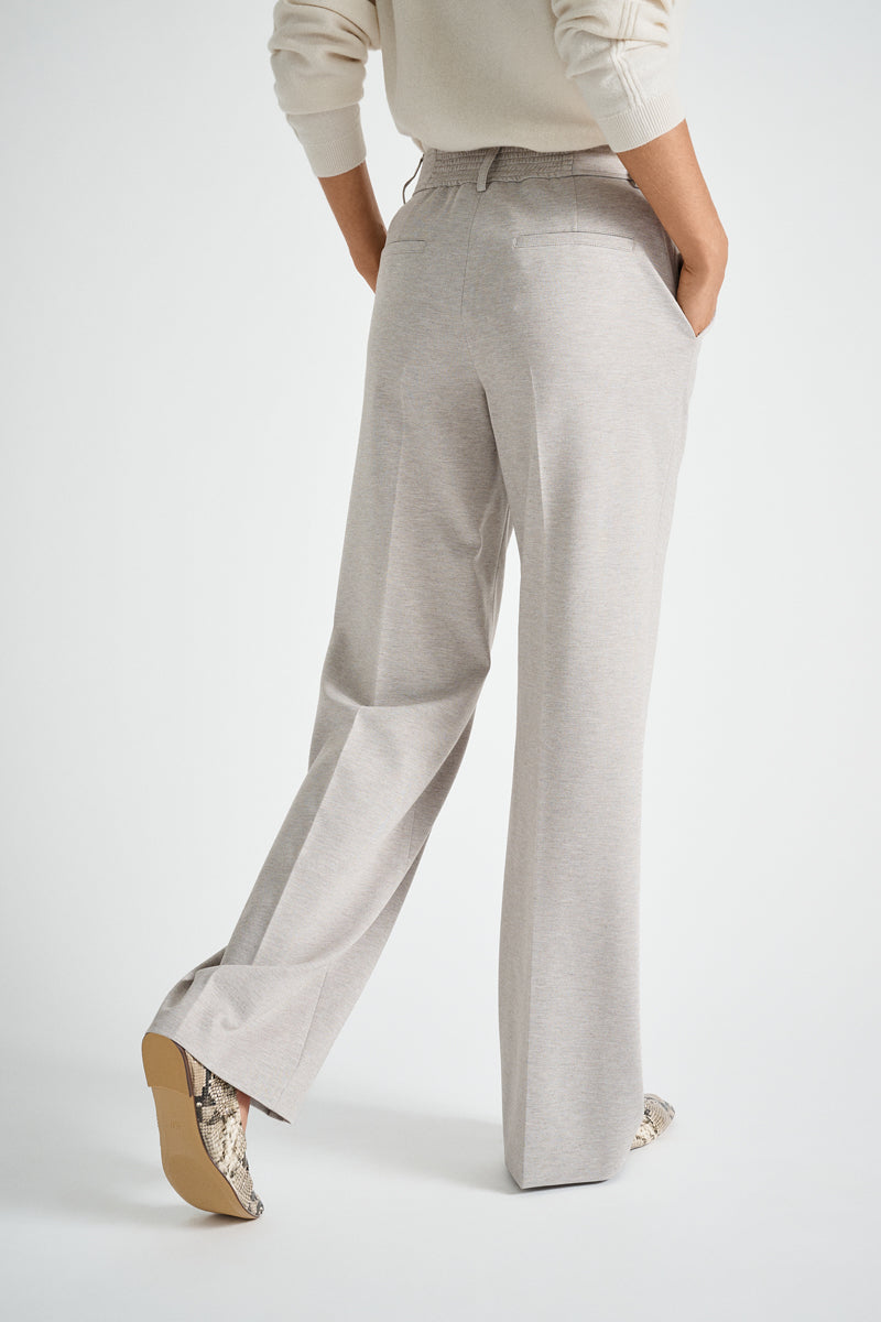Pantalon large taupe en jersey doux avec fermeture à boutons