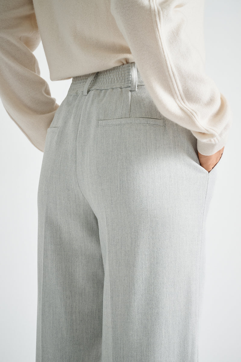 Pantalon large en laine douce avec fermeture à boutons