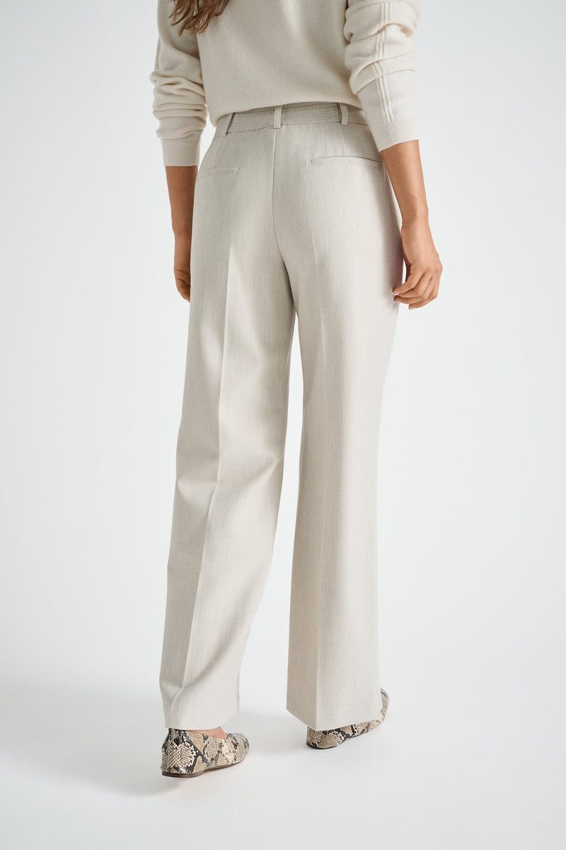 Pantalon large en beige en  laine doux avec fermeture à boutons